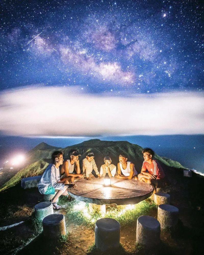 东北人才懂小沈阳的“杀伤力”!和二手玫瑰合唱,开口就是那味儿