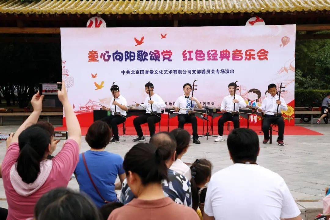 马家军实力有多强?为强攻下一个小镇,动用其八个师的兵力!