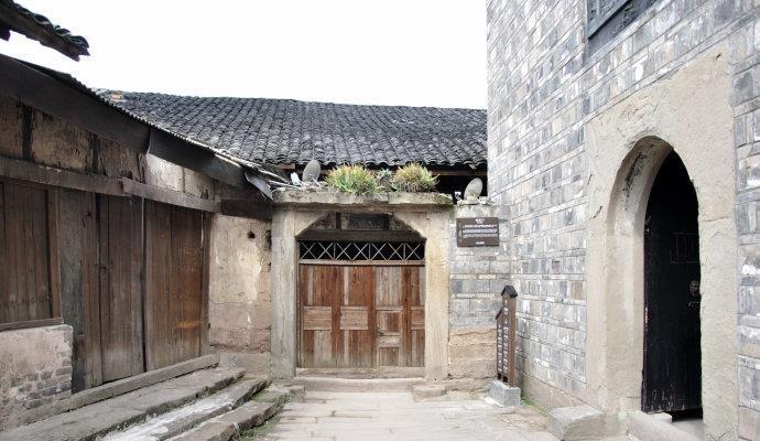 逃离危险禁地