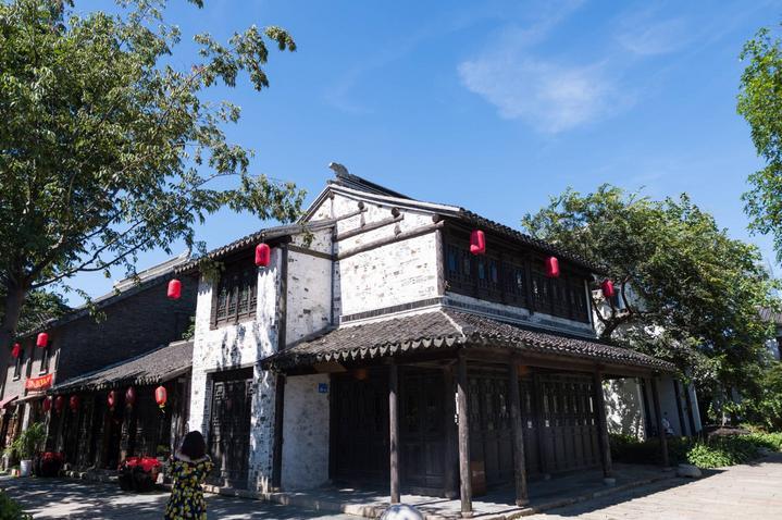 你们觉得够漂亮，配上我吗？游戏画面