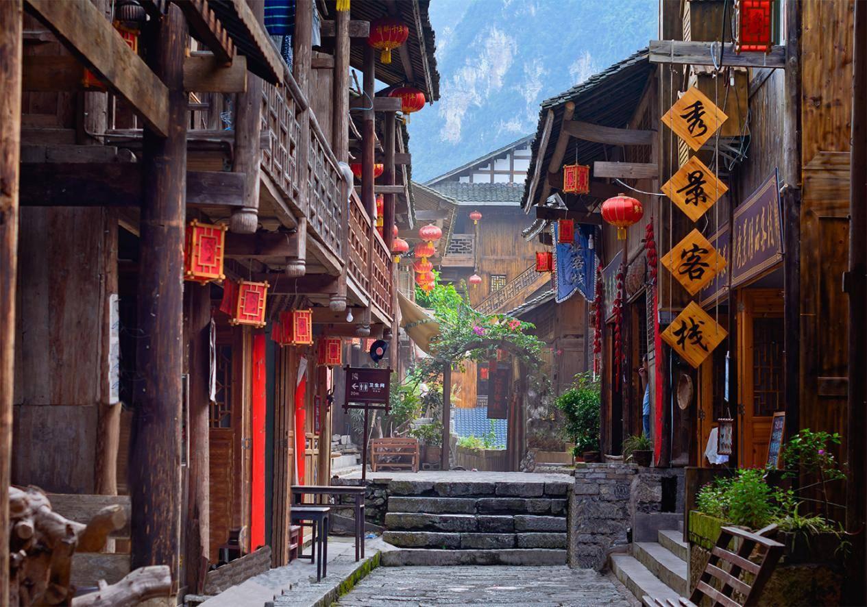 王建平参加所在党支部主题教育专题组织生活会