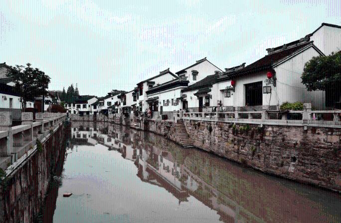 小球进黑洞