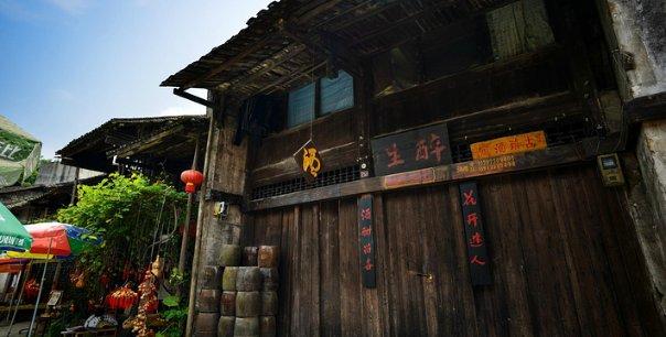 70多年前，给新四军送去1万两黄金的青年，他最终结局如何？