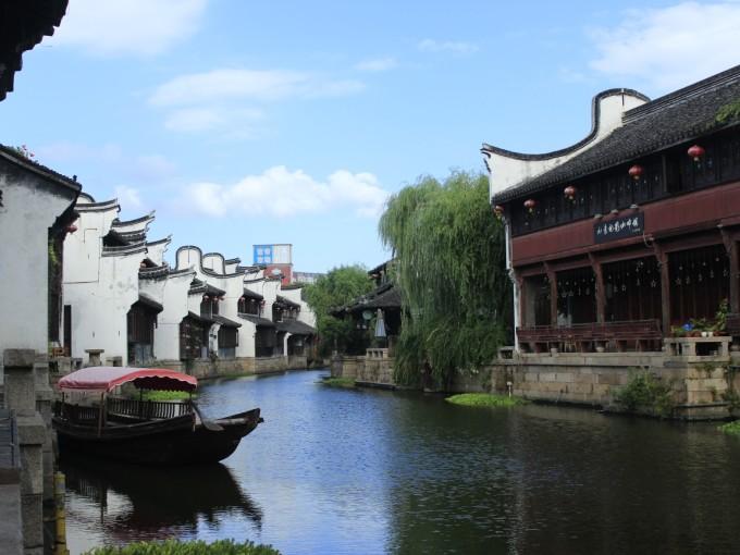 谱好易地搬迁的“后半篇乐章”